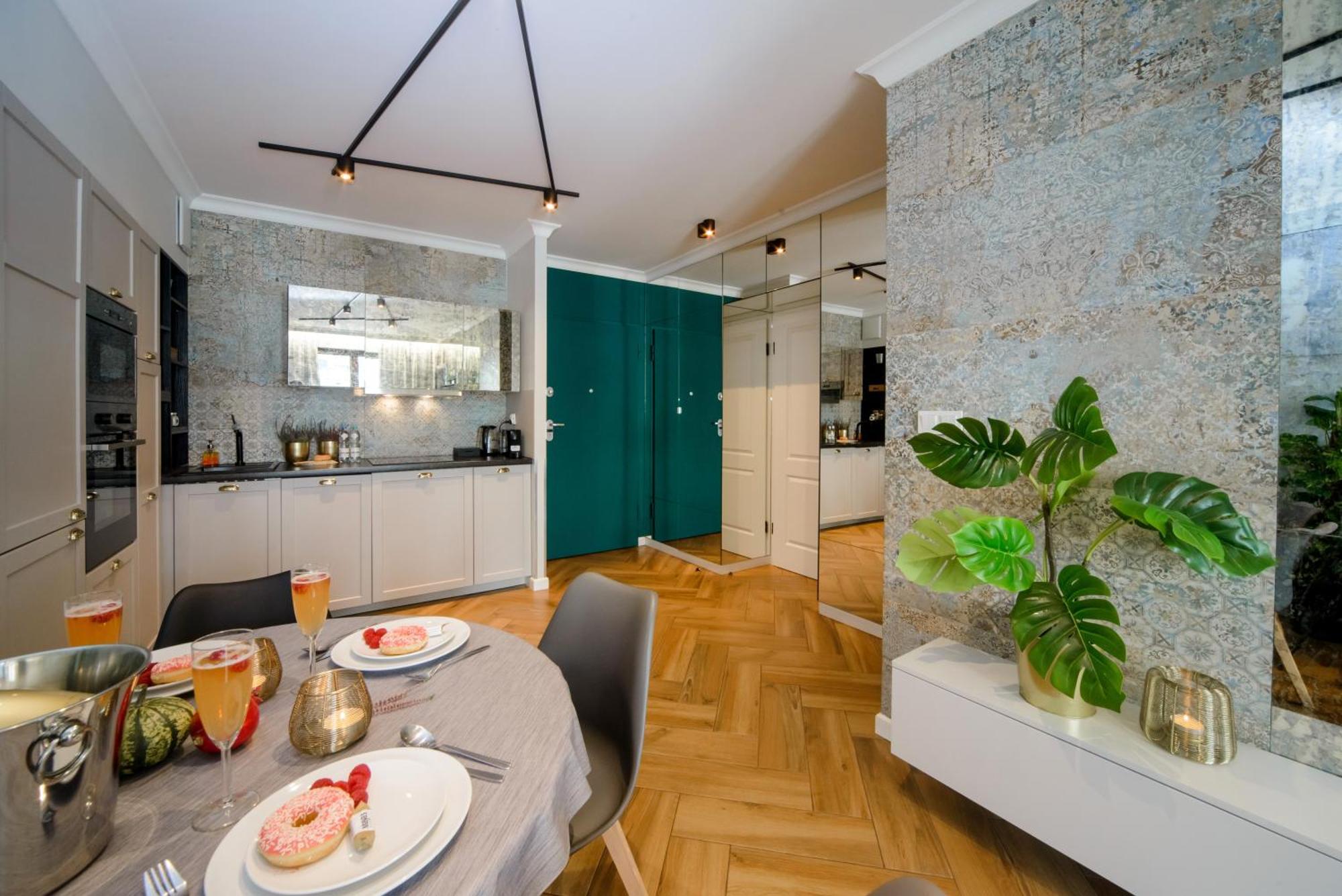 Maya'S Flats & Resorts 34 - Chmielna 73 Gdansk Luaran gambar